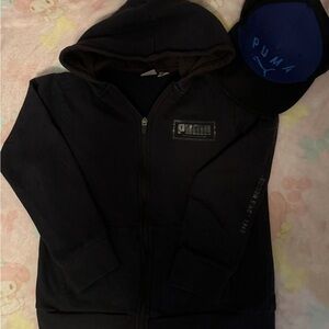 Puma Black warm hoddie & Puma snapback hat bundle boys size 10-12